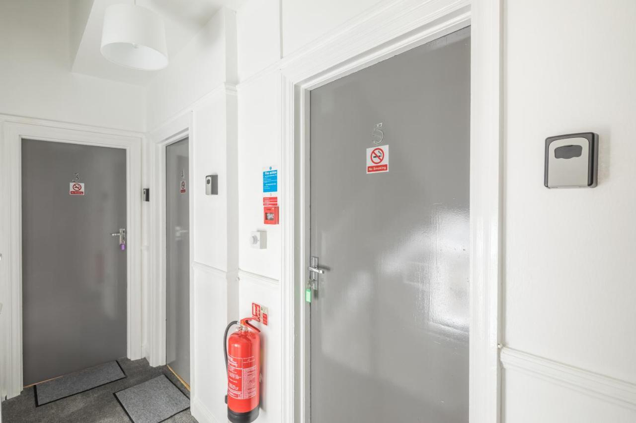 Private Room 5 With Kitchenette By Cb Stays No Minimum Stays CBG Extérieur photo